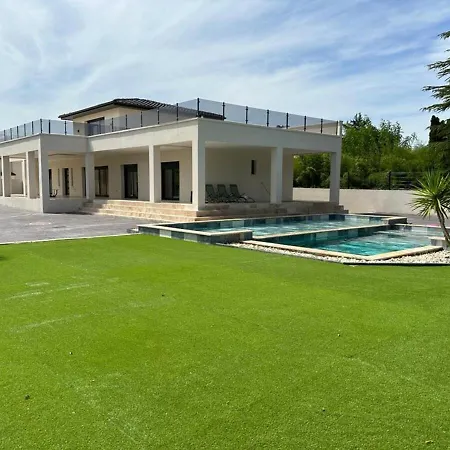 Contemporaine Pres Des Gorges De L'ardeche Villa