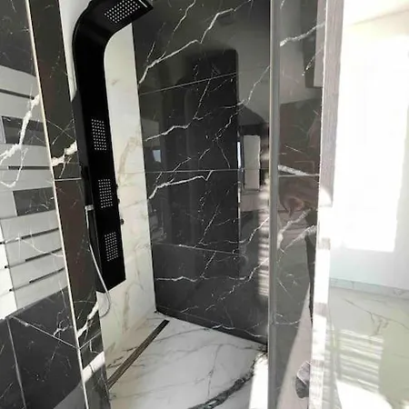 Contemporaine Pres Des Gorges De L'ardeche Villa Pont-Saint-Esprit